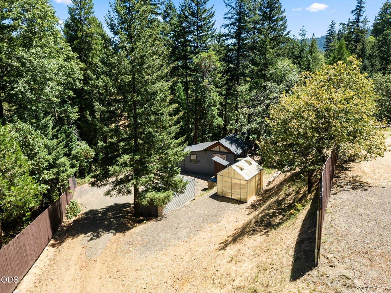 Photo of 4712 Old Highway 99 1 of 37