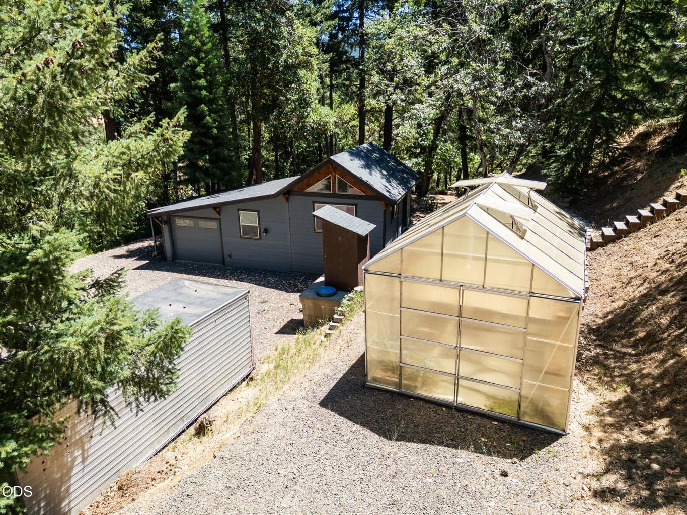 Photo of 4712 Old Highway 99 2 of 37