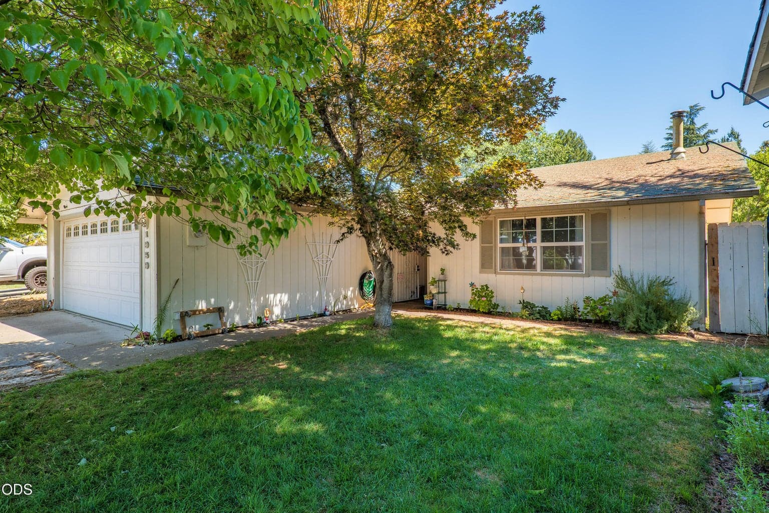 Photo of 1959 Meadow Glen 1 of 31