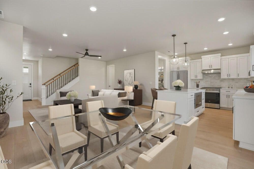 Photo of 60927 Apollo Place 2 of 13