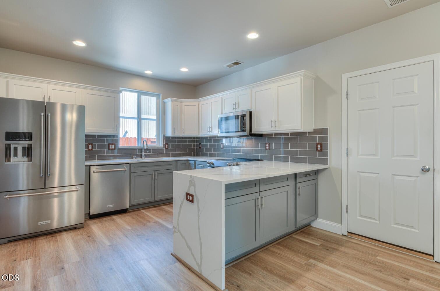 Photo of 1320 NE 3rd Street 12 of 35