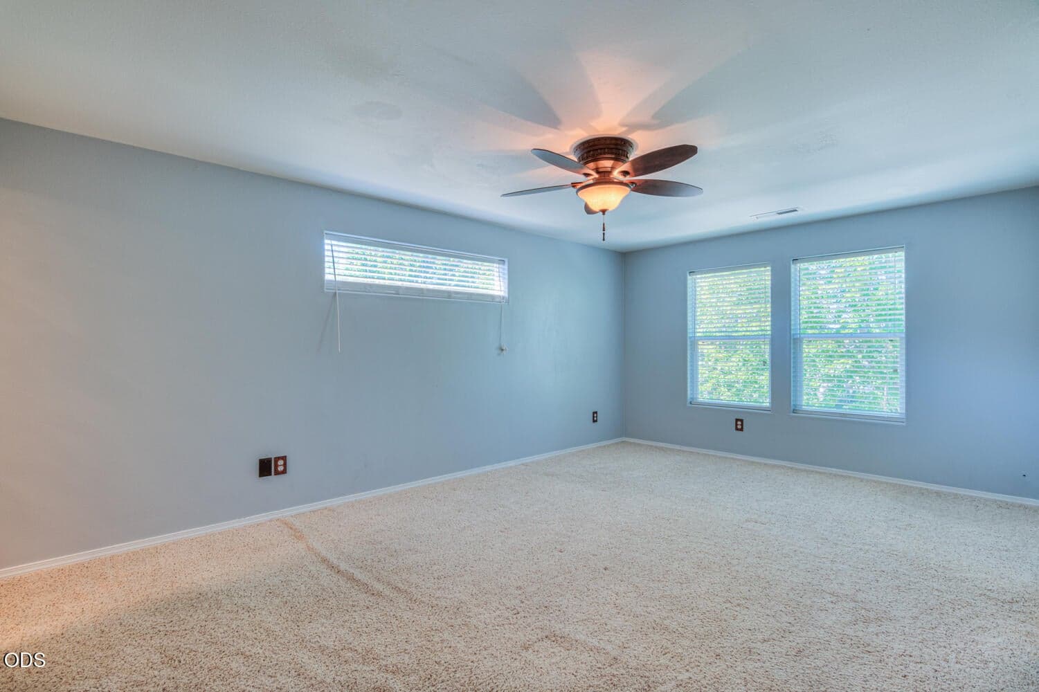 Photo of 1320 NE 3rd Street 23 of 35