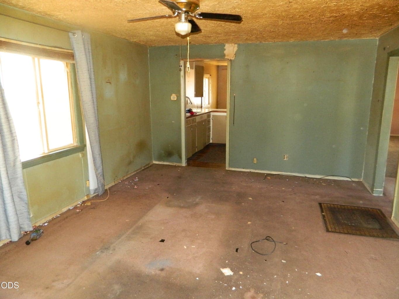 Photo of 1312 Worden Avenue 3 of 11