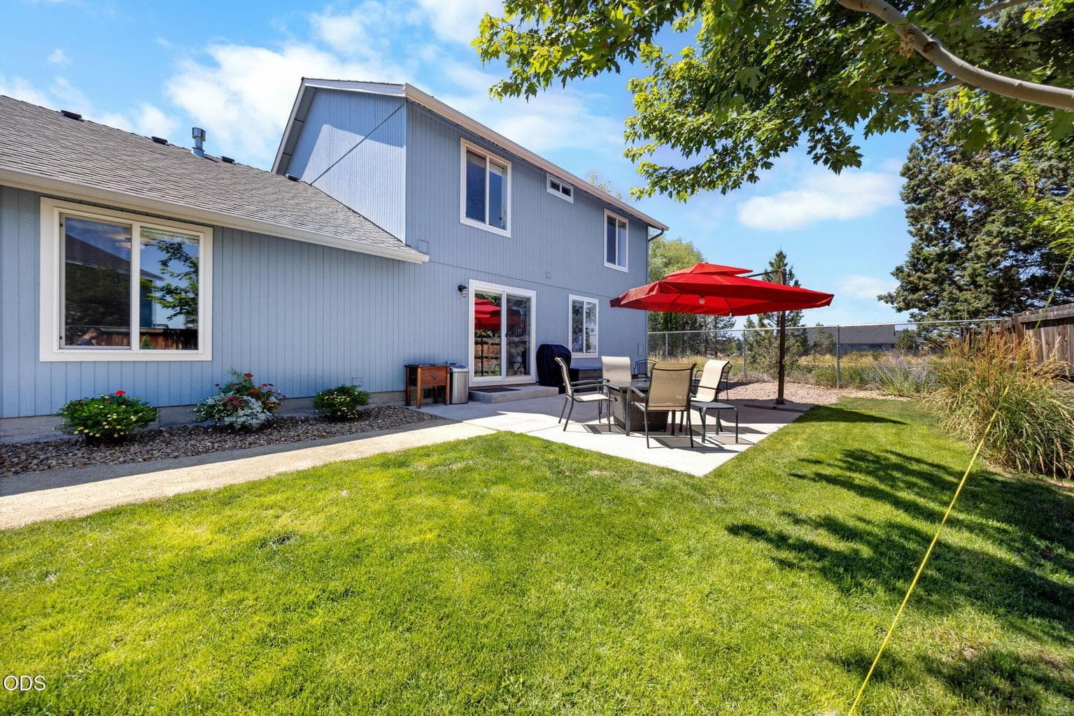 Photo of 2197 NW Kingwood Avenue 34 of 47