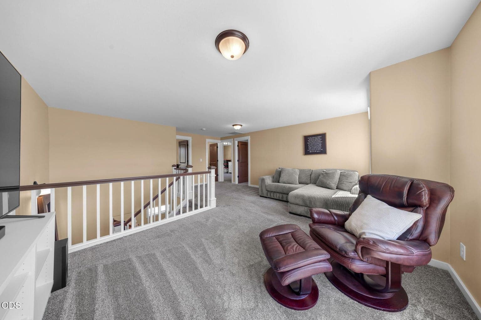Photo of 2197 NW Kingwood Avenue 25 of 47