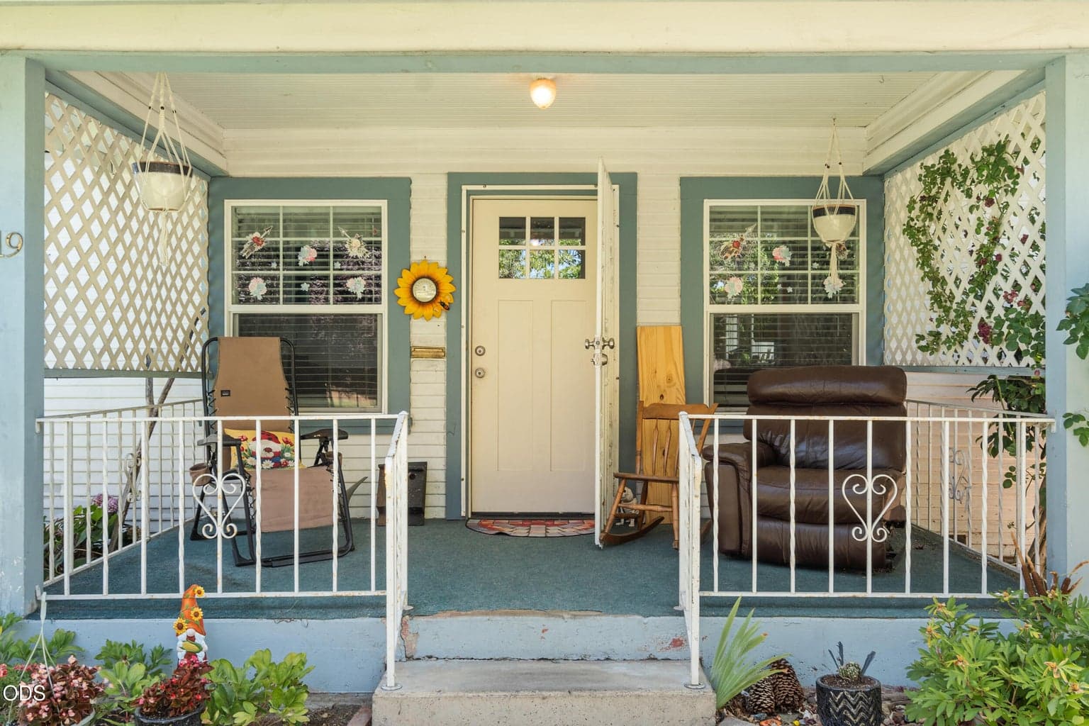 Photo of 19 Vancouver Avenue 5 of 28