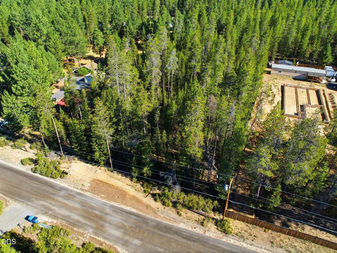 Photo of 15982 Twin Drive 3 of 13