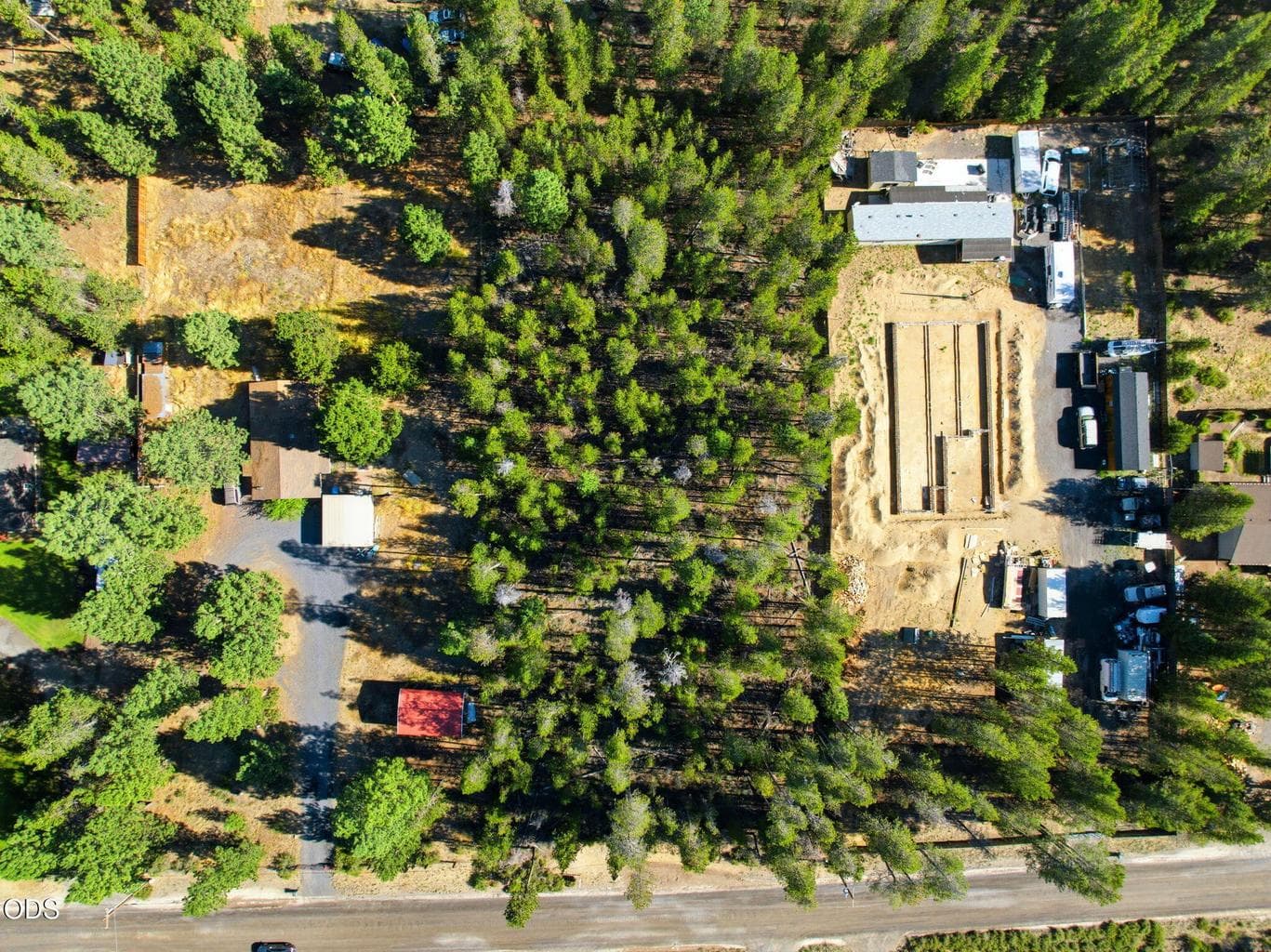 Photo of 15982 Twin Drive 9 of 13