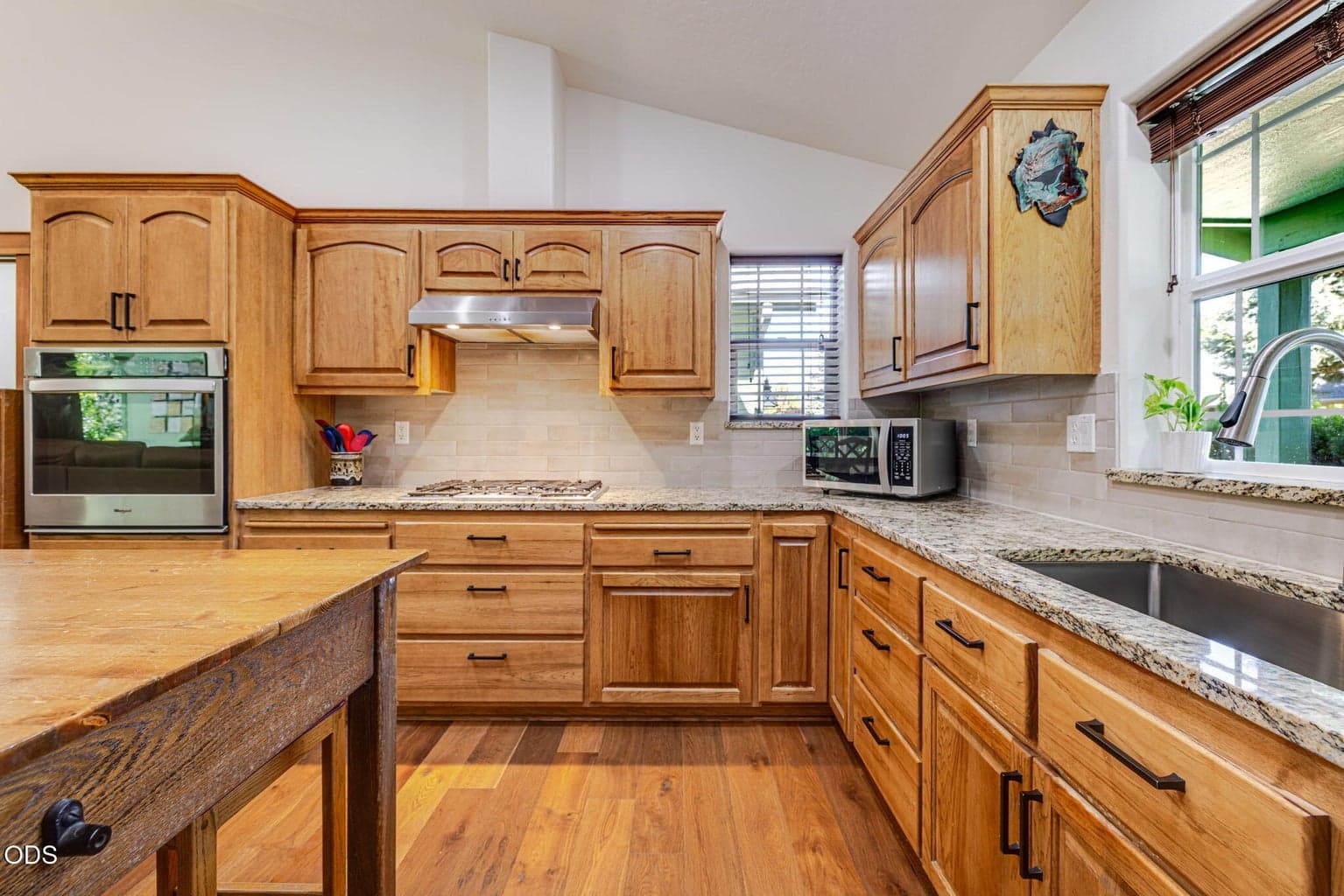 Photo of 3350 NE Stonebrook Loop 11 of 41