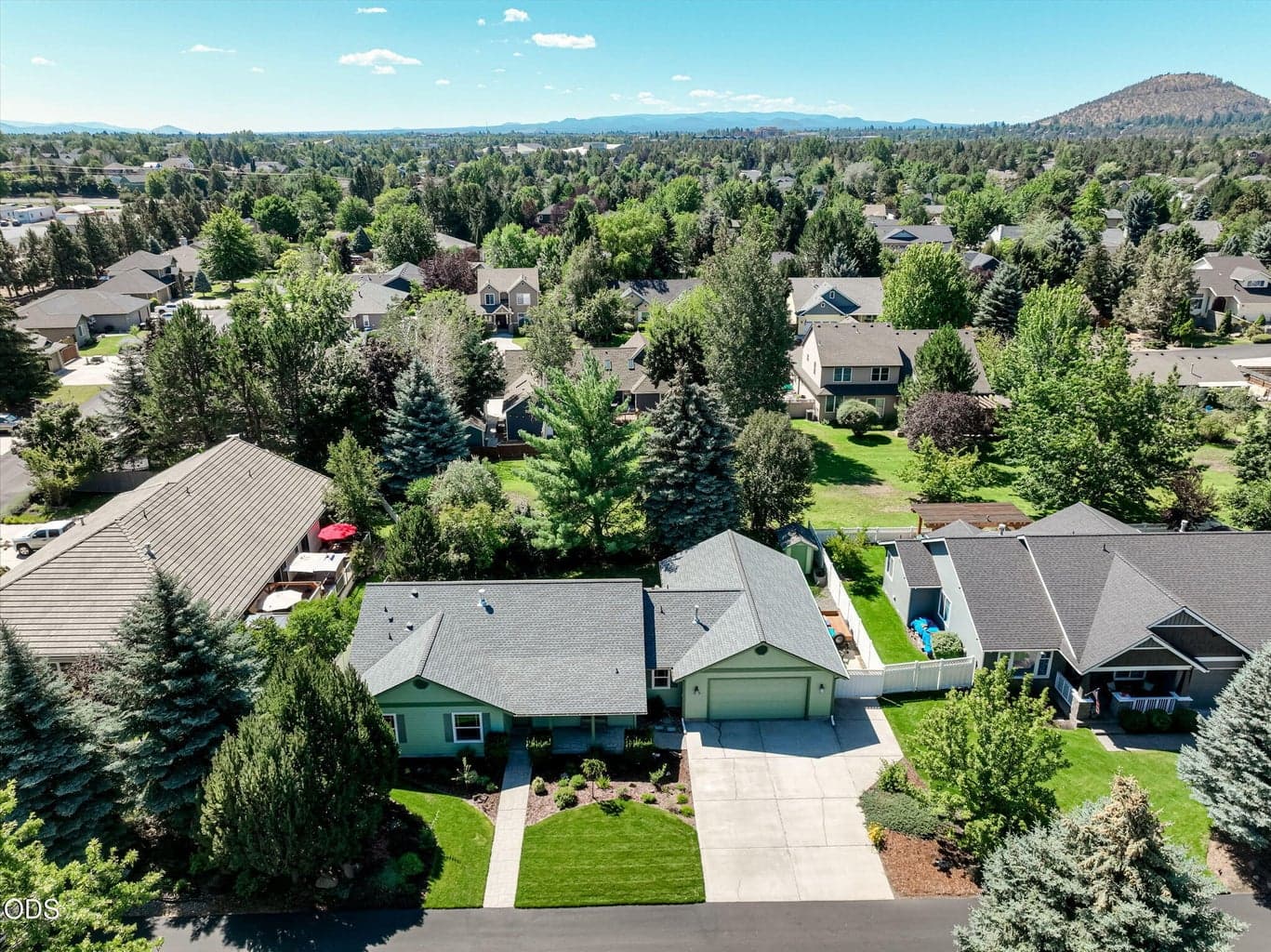Photo of 3350 NE Stonebrook Loop 40 of 41
