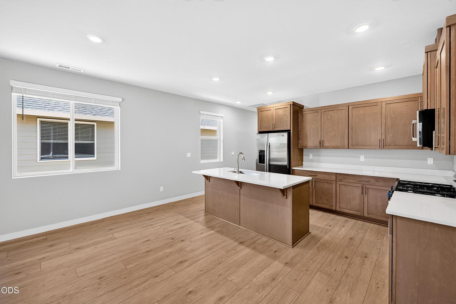 Photo of 2666 26th LP North 4 of 47