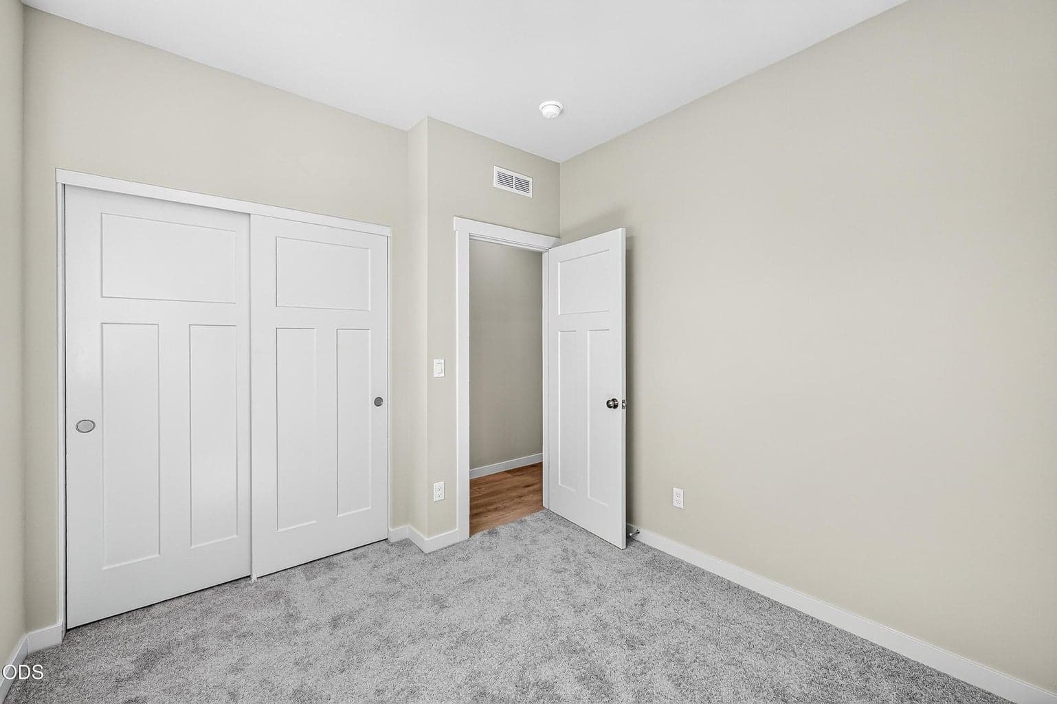 Photo of 2666 NW 26th LP North 16 of 47