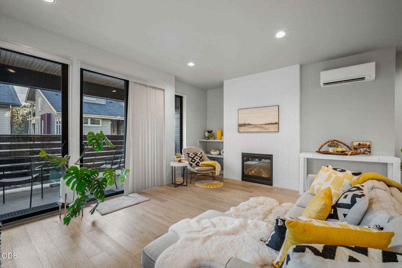 Photo of 61579 Riverwalk Lane 5 of 46