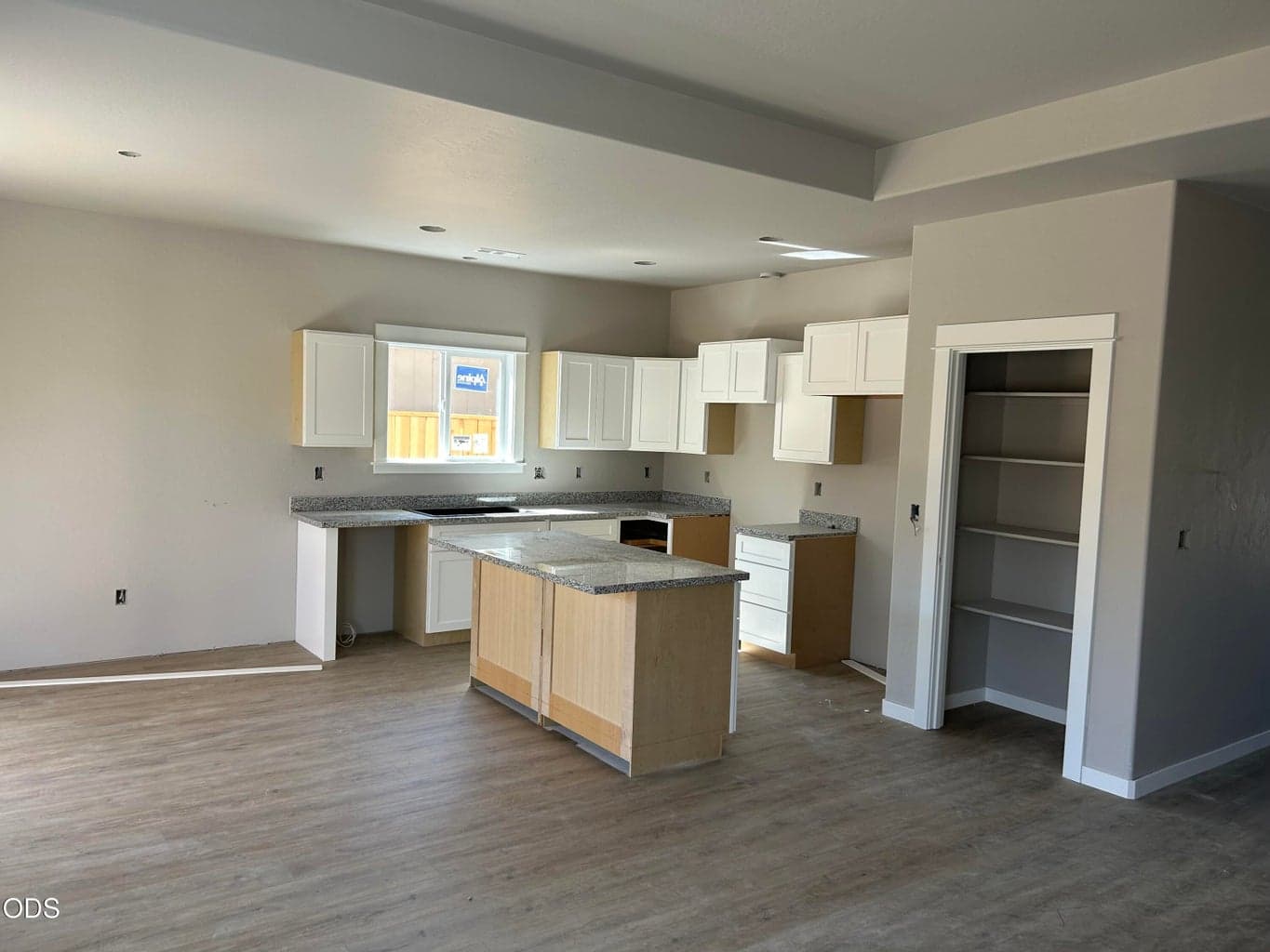 Photo of 2217 Piazza Drive 4 of 11