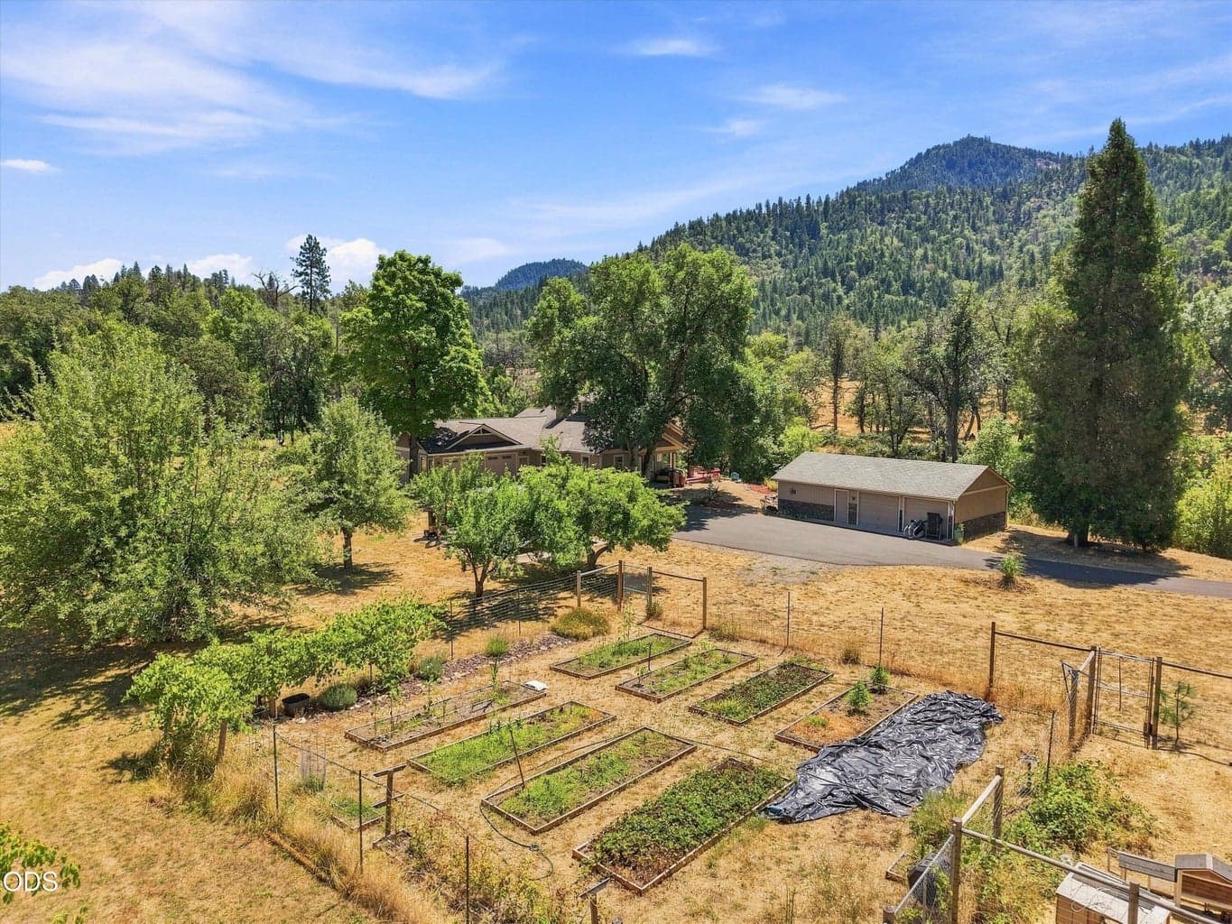 Photo of 10128 Evans Creek Road 2 of 46
