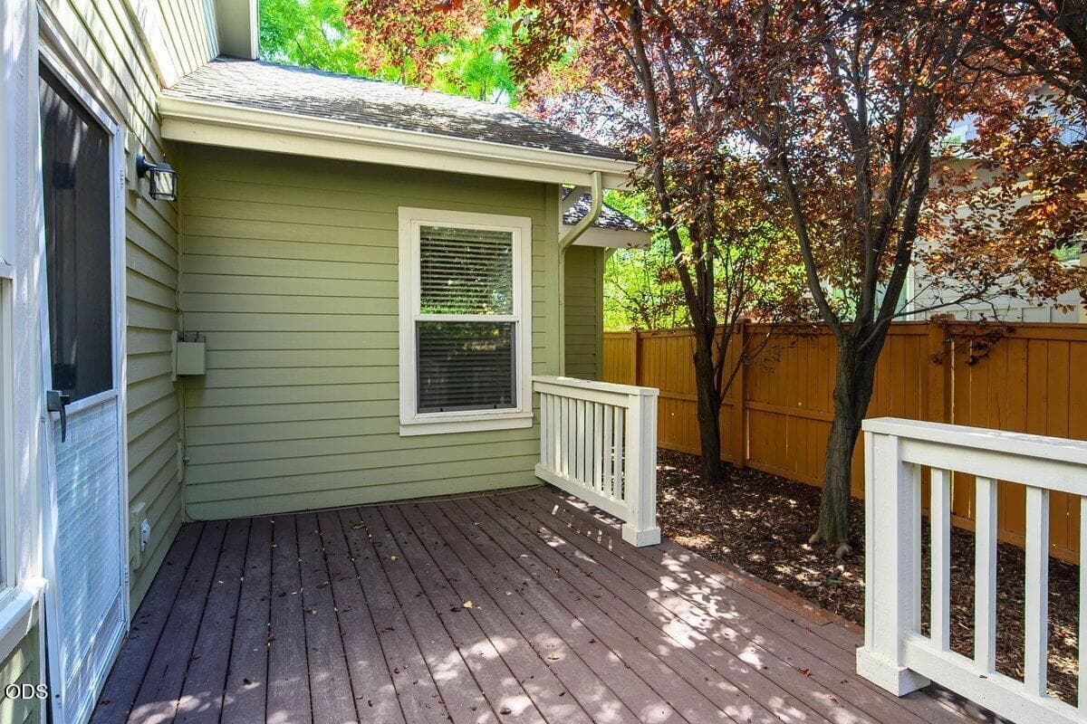 Photo of 20651 NE Sierra Drive 18 of 24