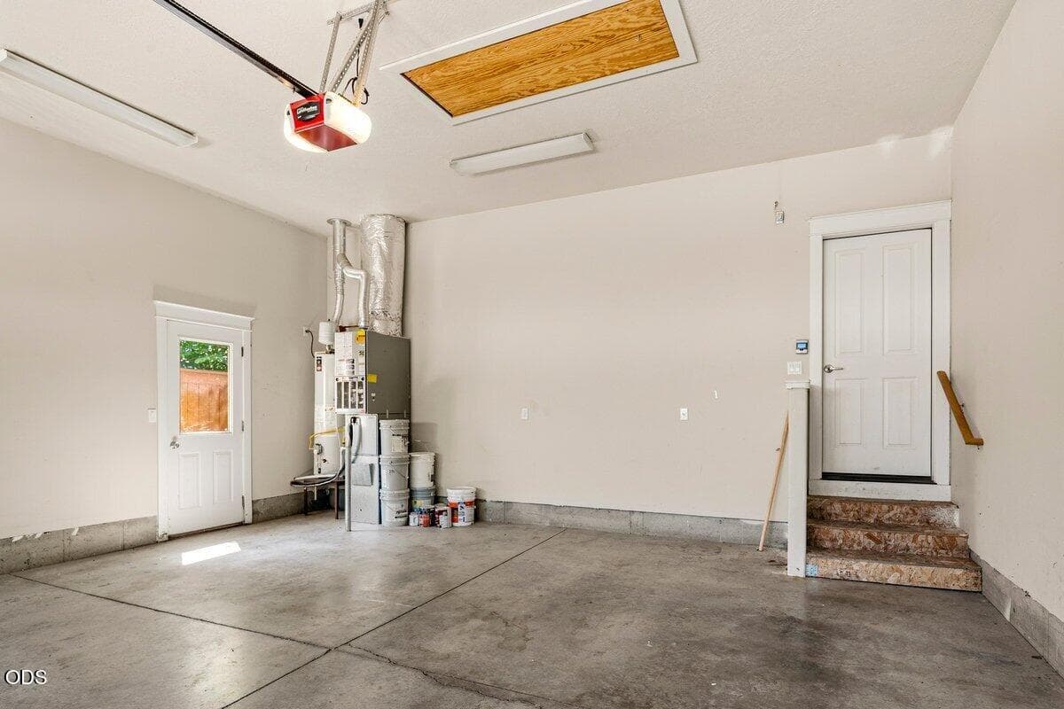Photo of 20651 NE Sierra Drive 24 of 24