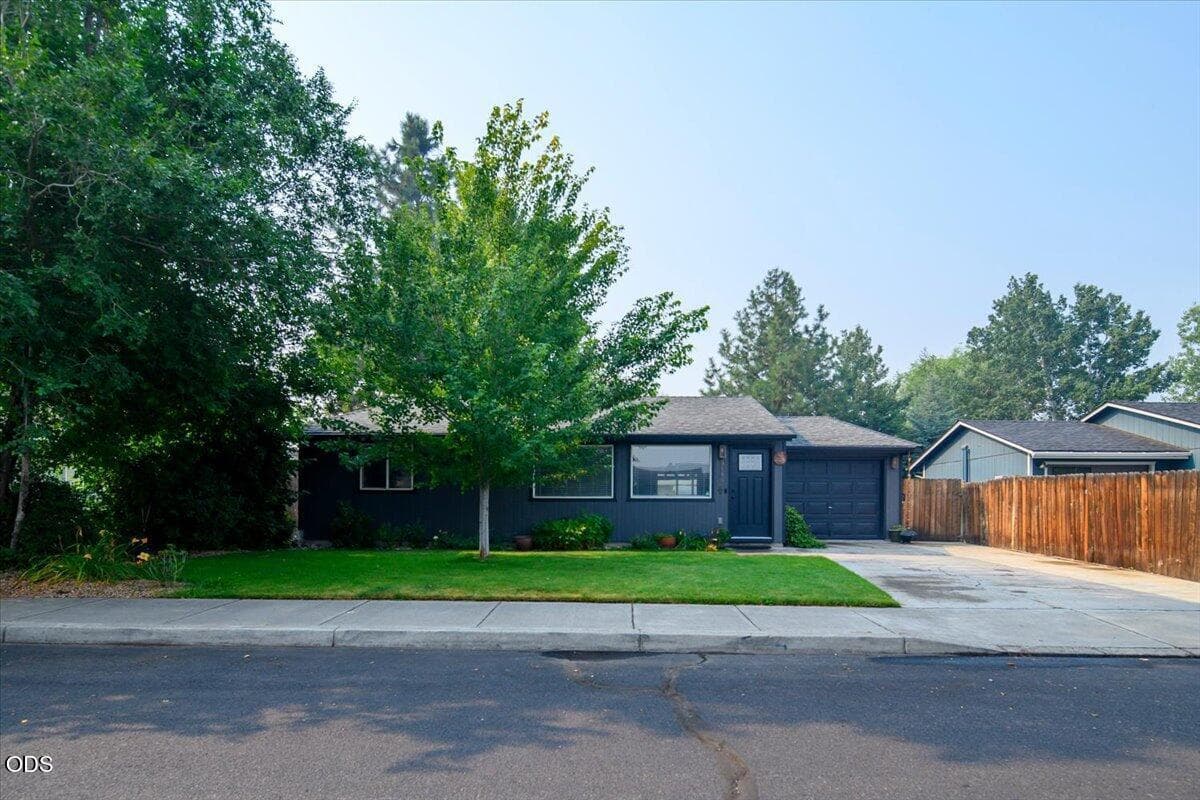 Photo of 3146 SW Pumice Place 30 of 30