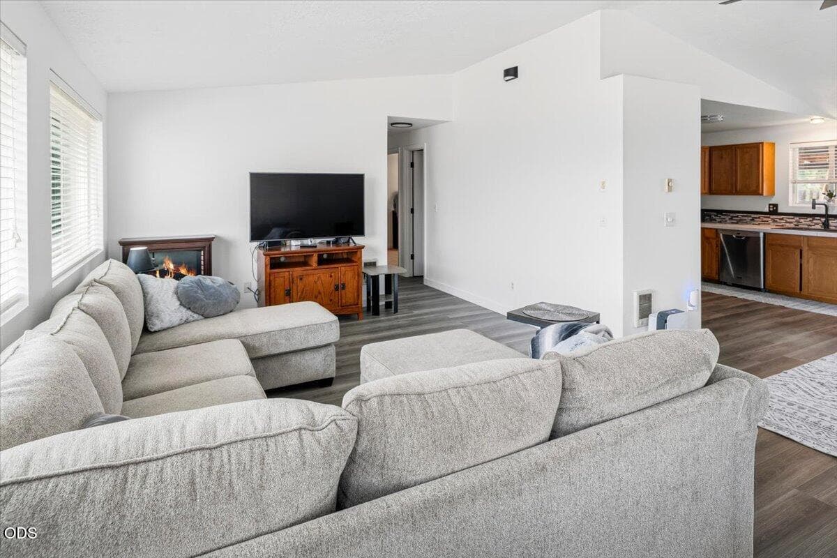 Photo of 3146 Pumice Place 2 of 30