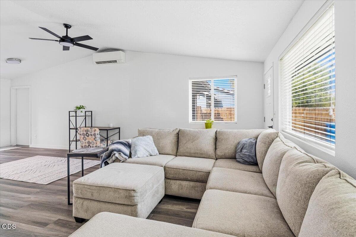 Photo of 3146 Pumice Place 5 of 30