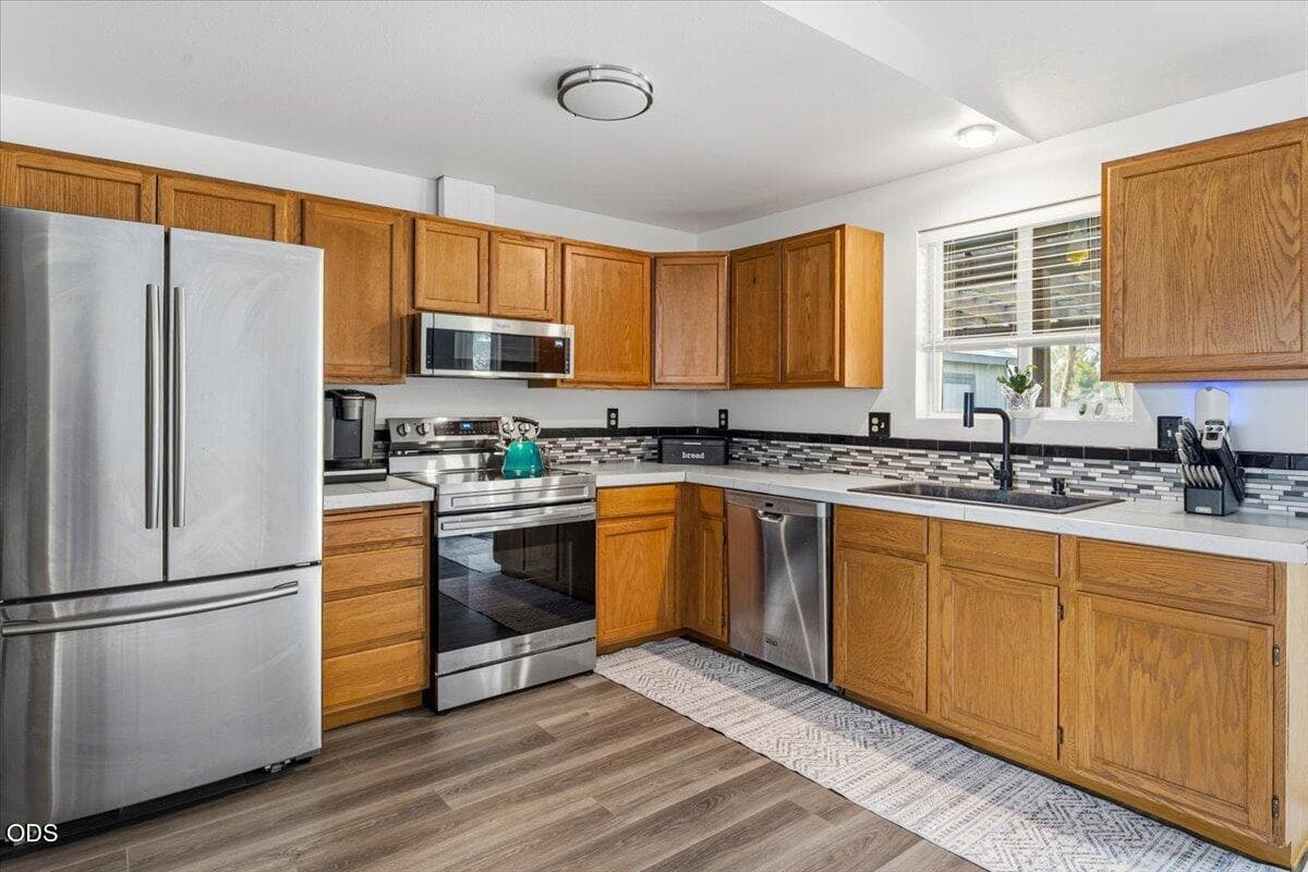 Photo of 3146 SW Pumice Place 10 of 30