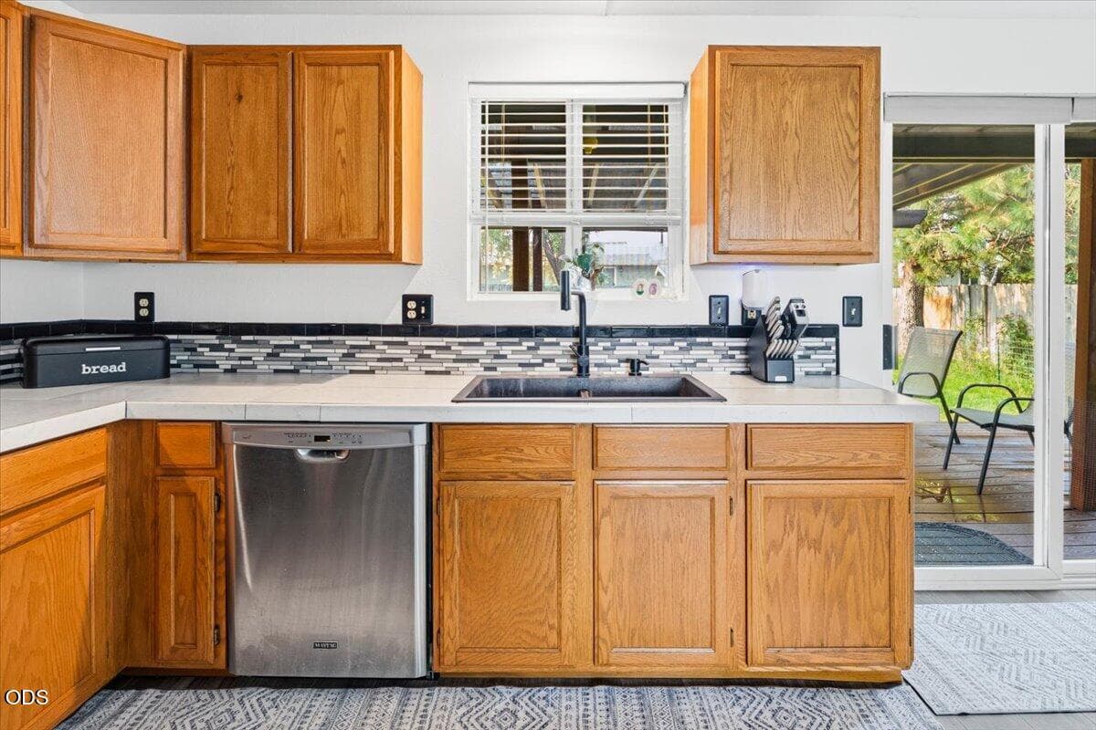 Photo of 3146 SW Pumice Place 11 of 30