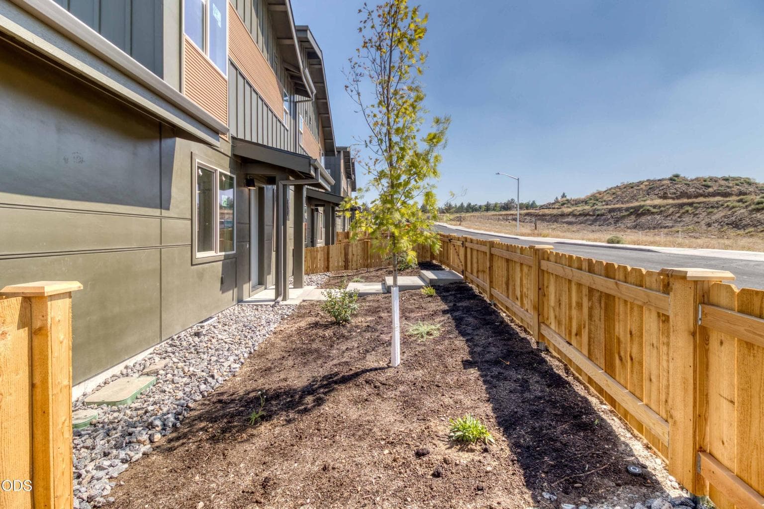 Photo of 894 SE Aquila Drive 25 of 28