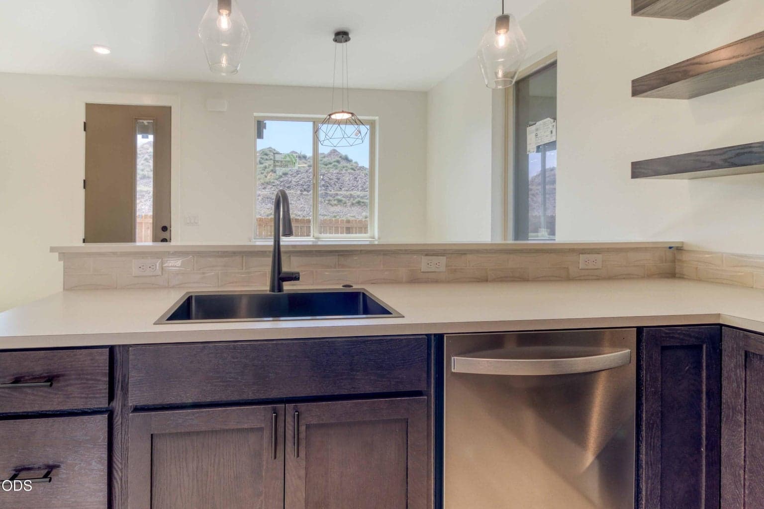 Photo of 894 SE Aquila Drive 11 of 28
