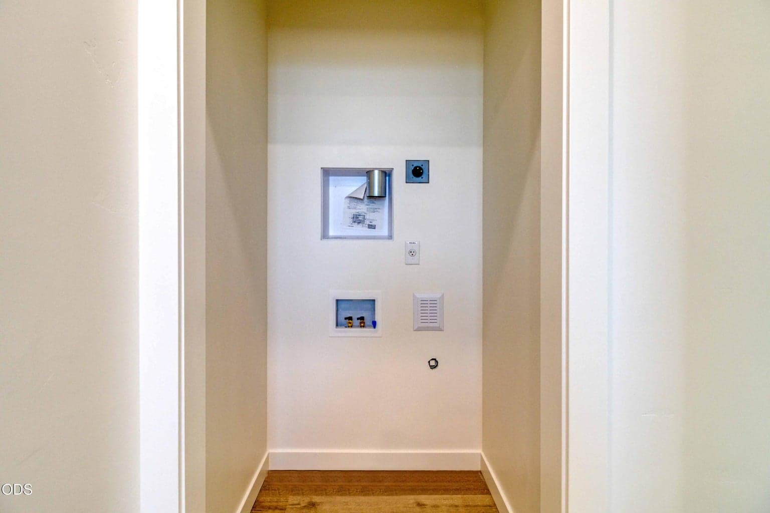Photo of 894 SE Aquila Drive 20 of 28
