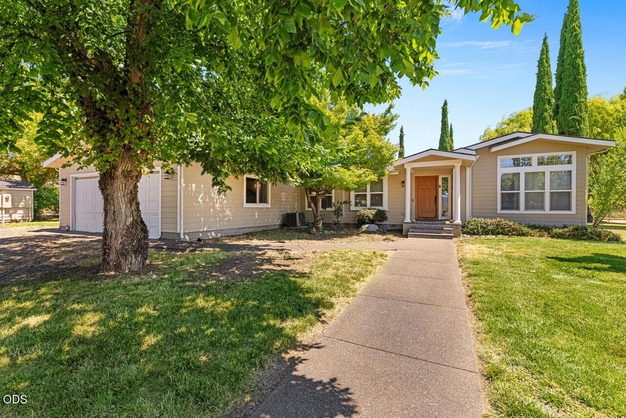 Photo of 501 Carter Lane 1 of 82