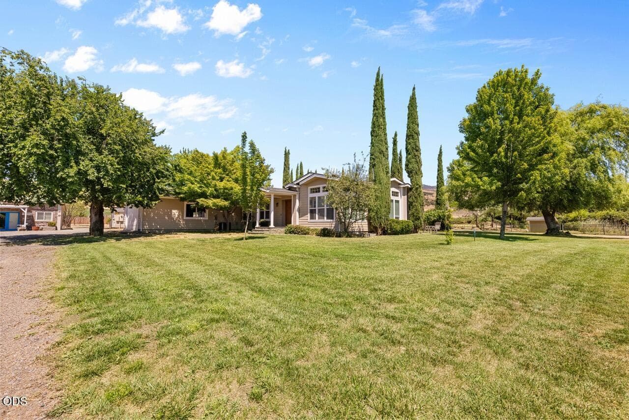 Photo of 501 Carter Lane 5 of 82