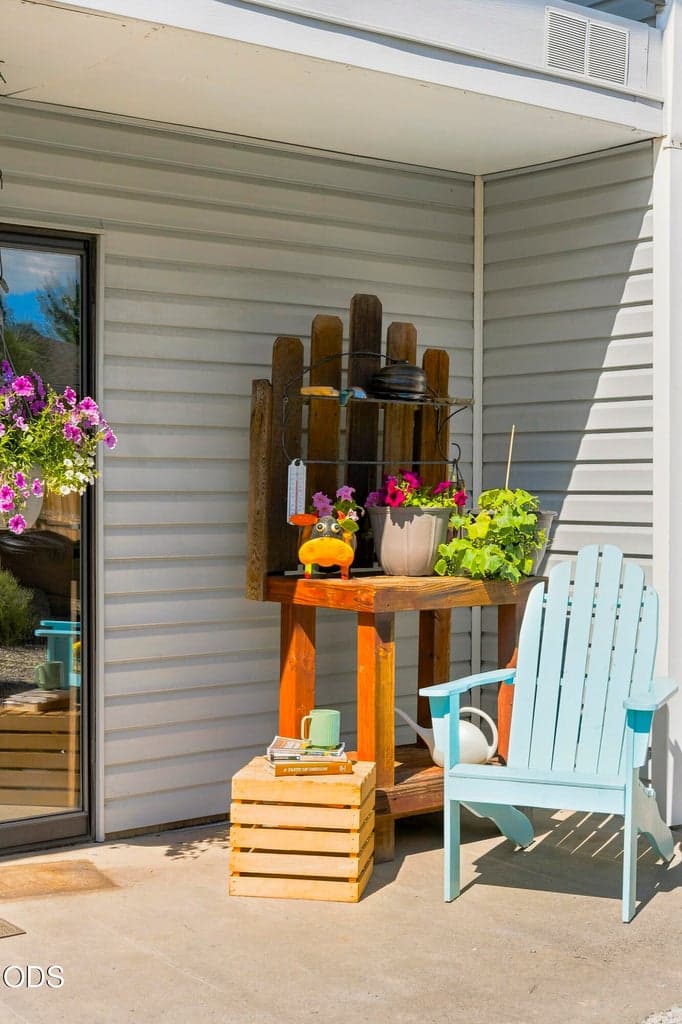 Enjoy your morning coffee in the gated courtyard