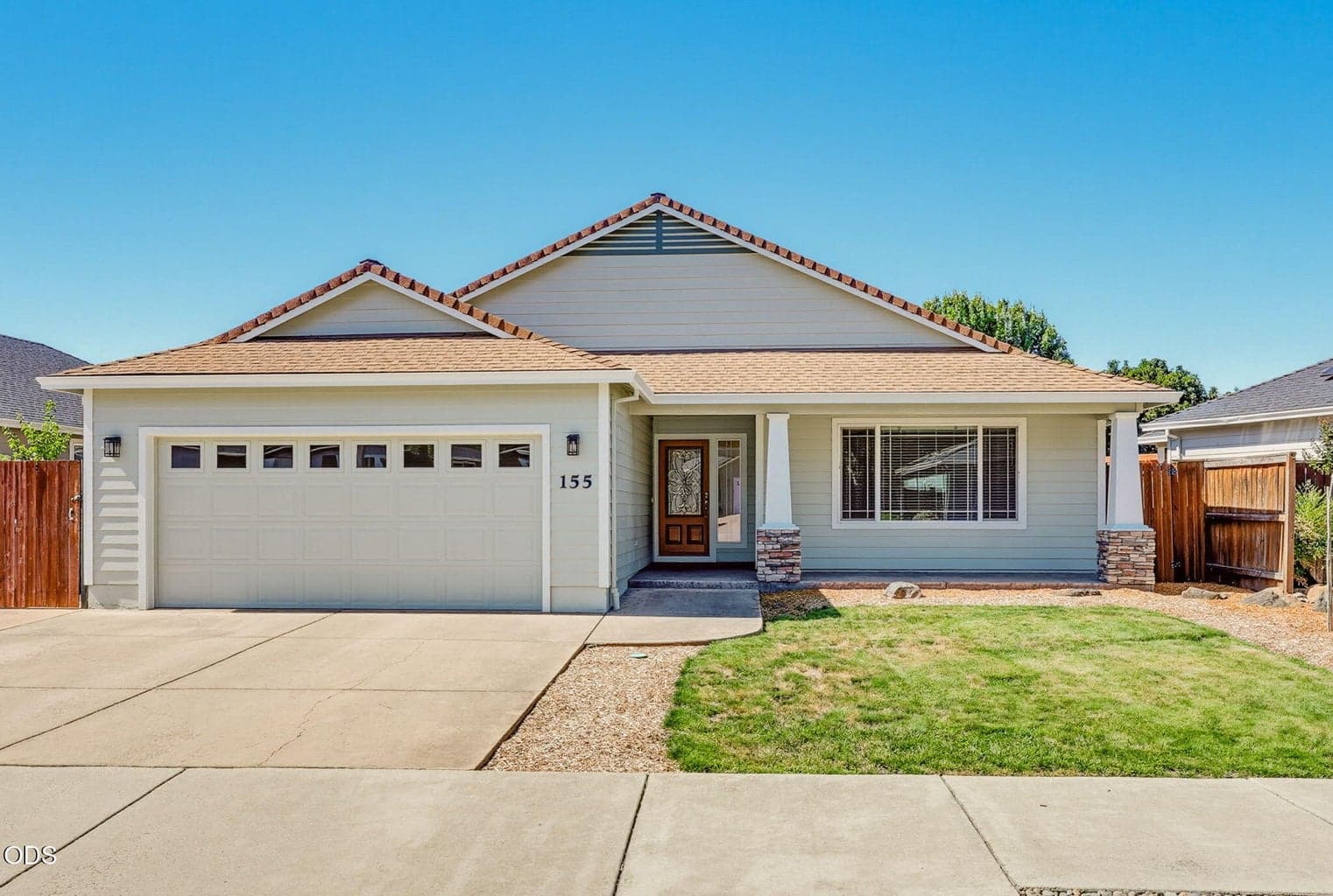 Photo of 155 Glenwood Drive 1 of 34