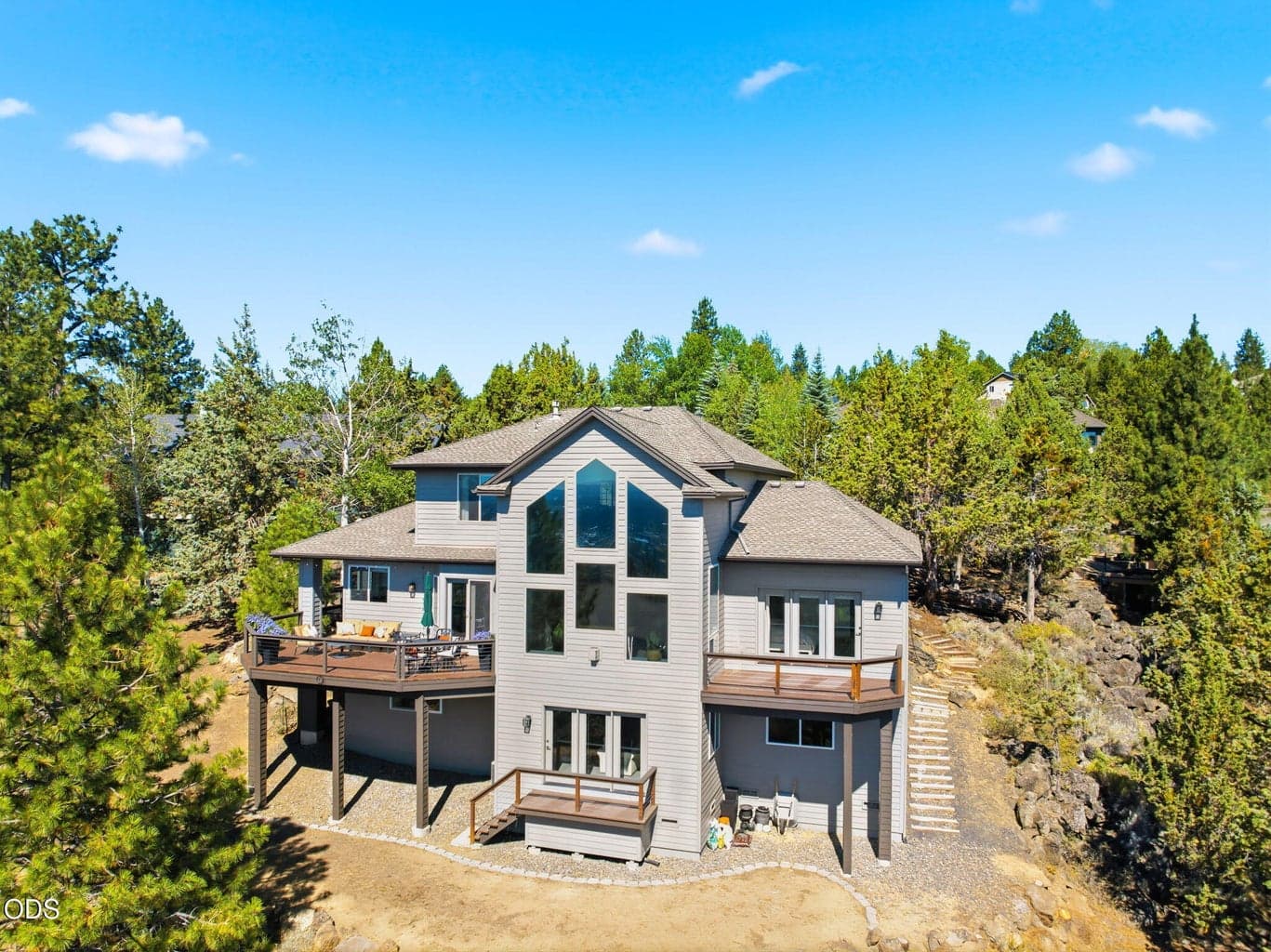 Photo of 1019 NW Hale Court 73 of 78