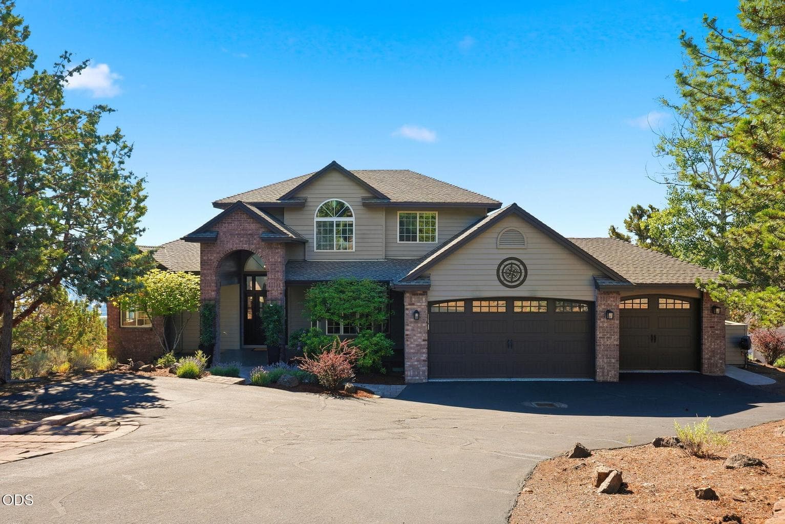Photo of 1019 NW Hale Court 67 of 78