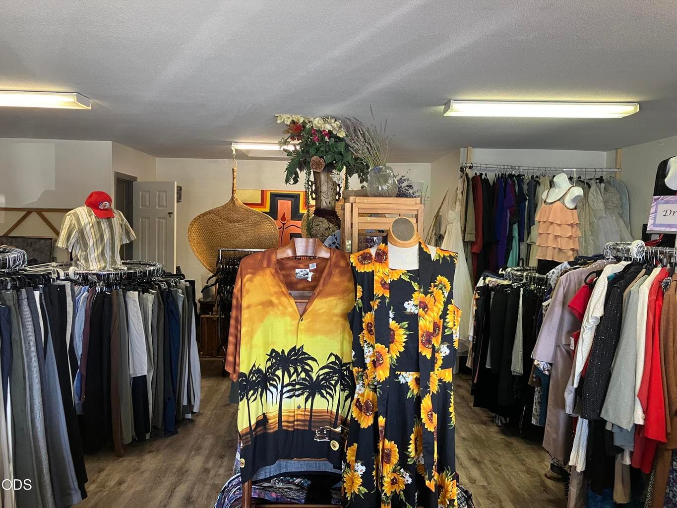 CLOTHING RACKS INCLUDED