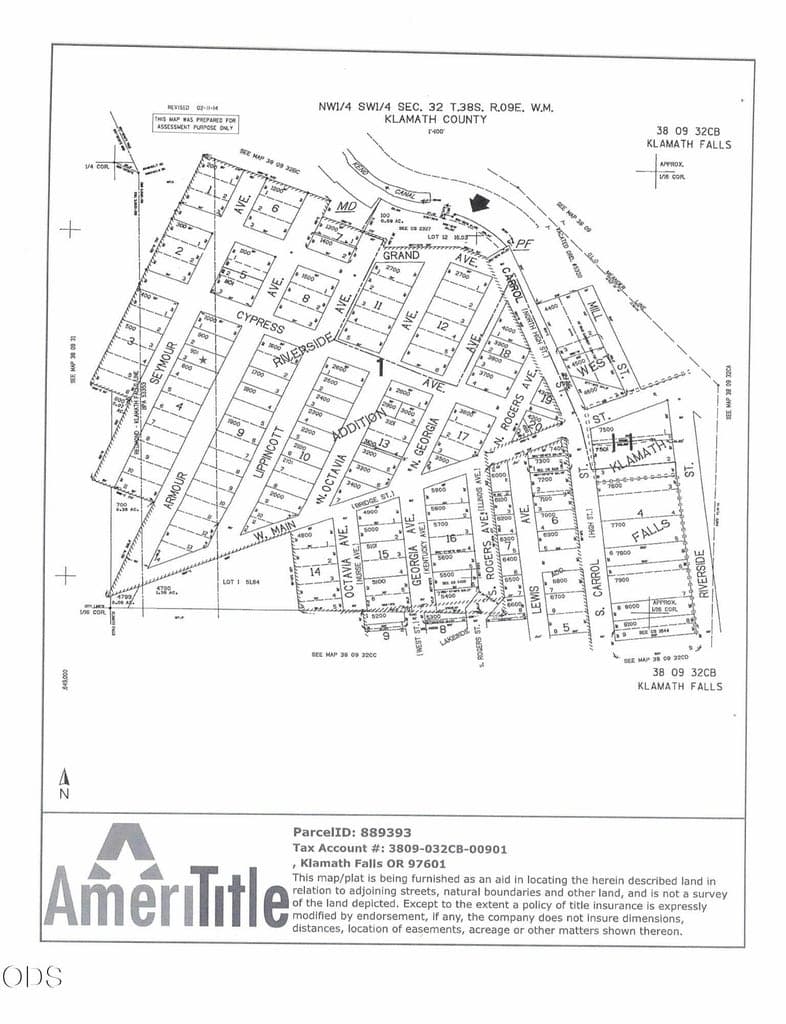 Photo of Armour Avenue 2 of 3