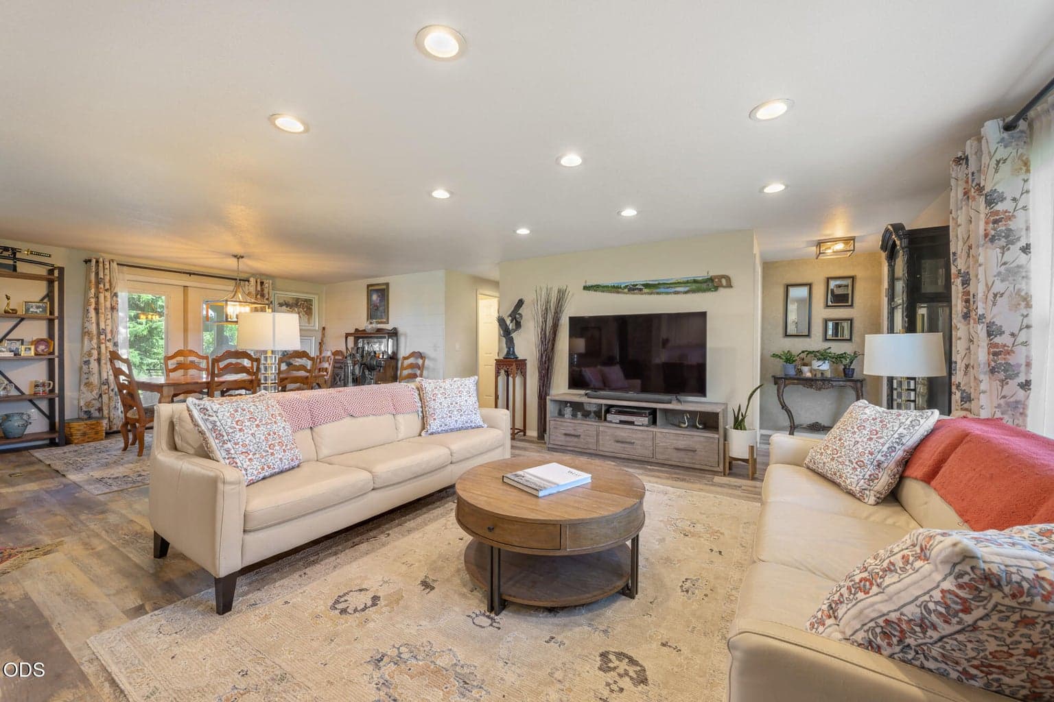 Photo of 7800 NW Lamonta Road 6 of 33