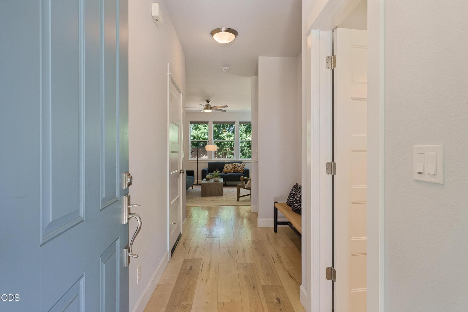 Photo of 750 Isabella Lane 4 of 39