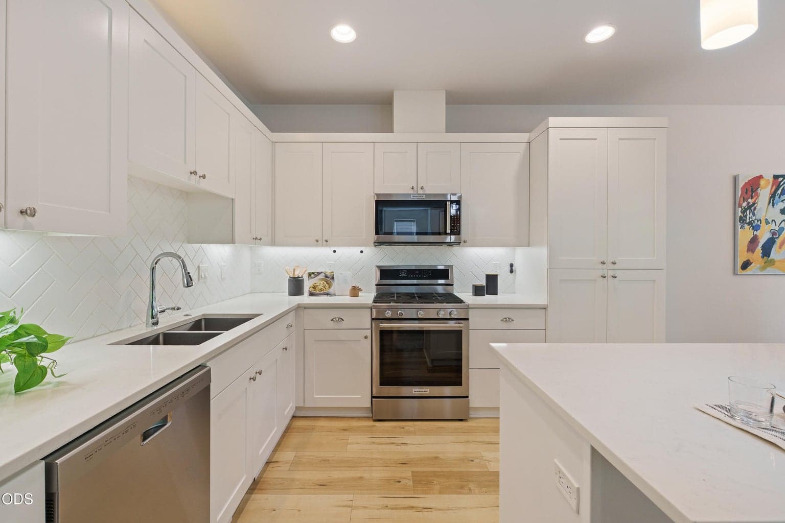 Photo of 750 NE Isabella Lane 17 of 39