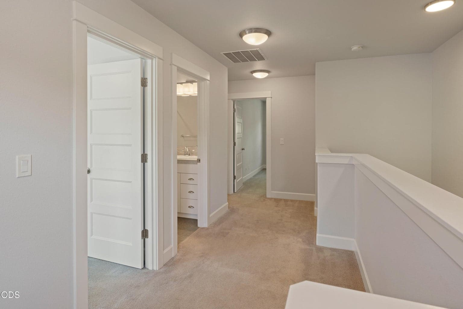 Photo of 750 NE Isabella Lane 21 of 39