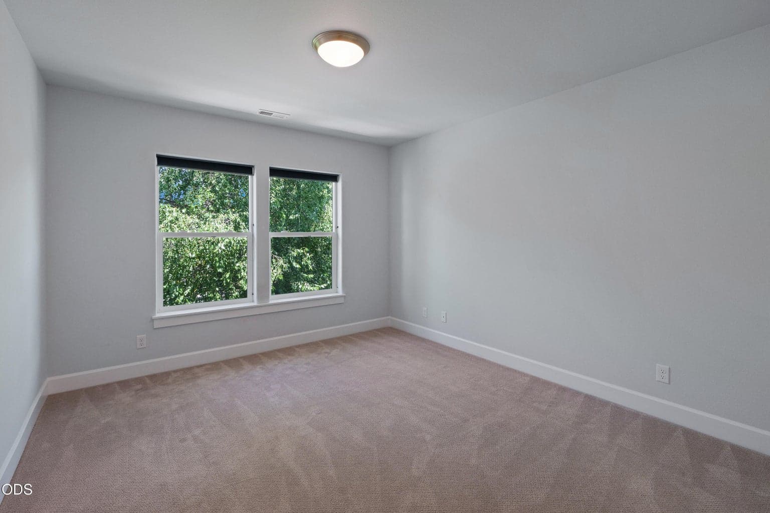 Photo of 750 NE Isabella Lane 28 of 39