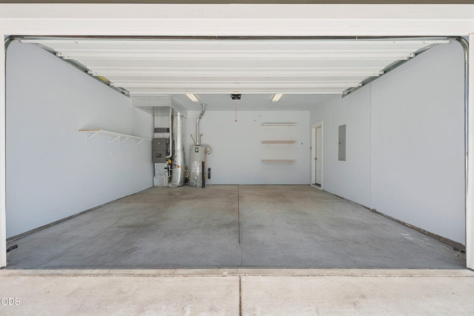 Photo of 750 NE Isabella Lane 32 of 39