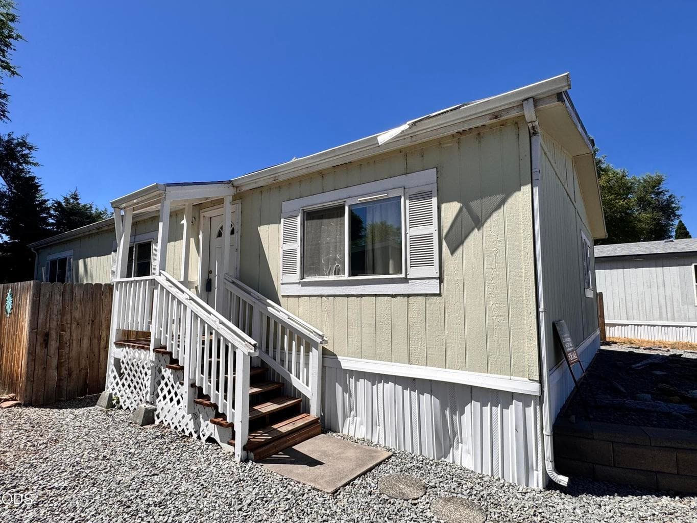 Photo of 4647 Winter Avenue 2 of 26
