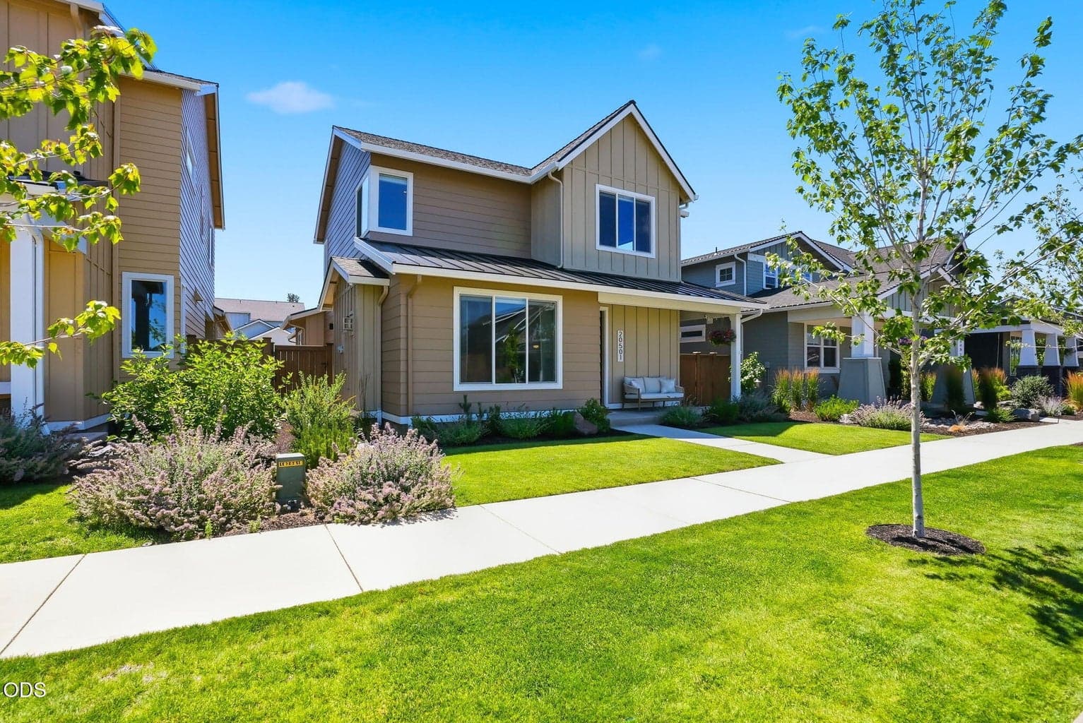 Photo of 20501 Aberdeen Drive 2 of 47