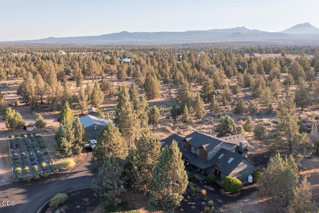 Photo of 18025 Cascade Estates Drive 2 of 56