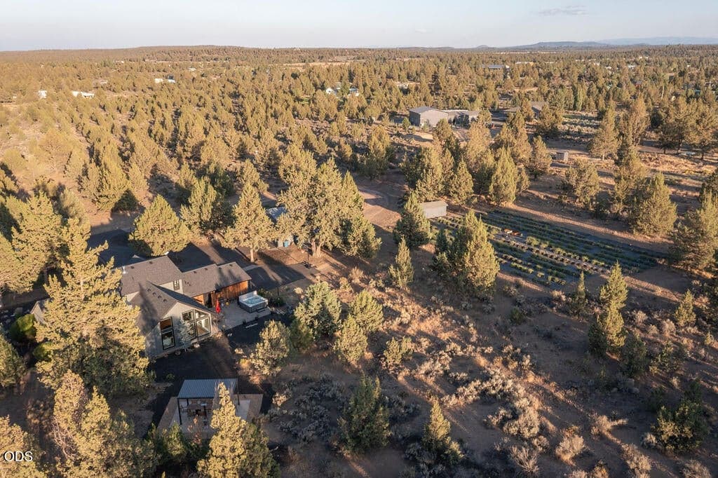 Photo of 18025 Cascade Estates Drive 3 of 56