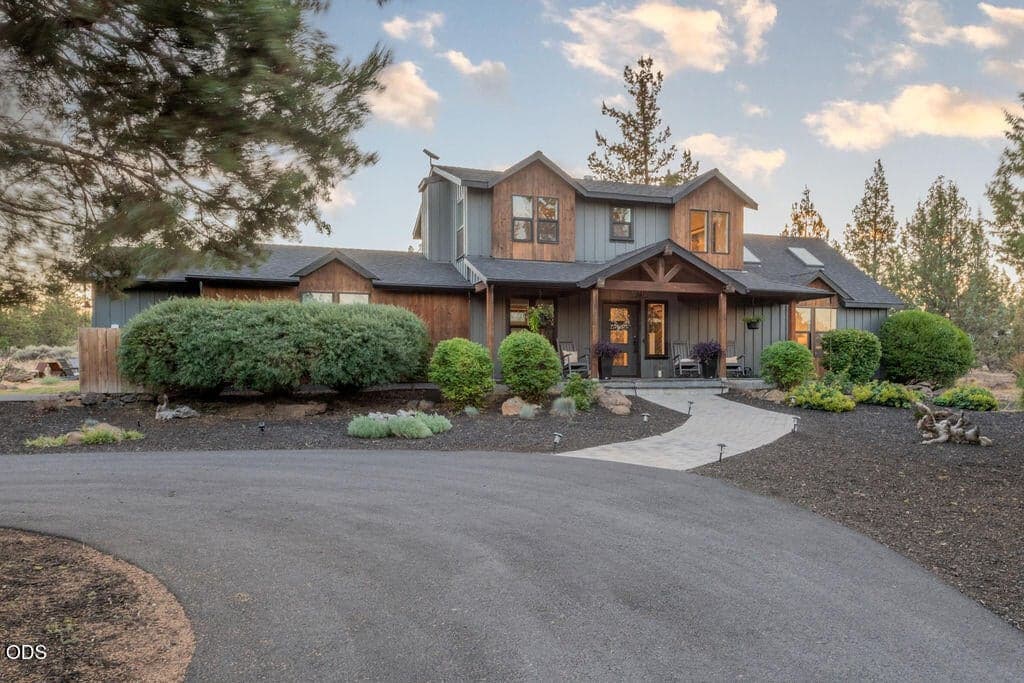 Photo of 18025 Cascade Estates Drive 5 of 56
