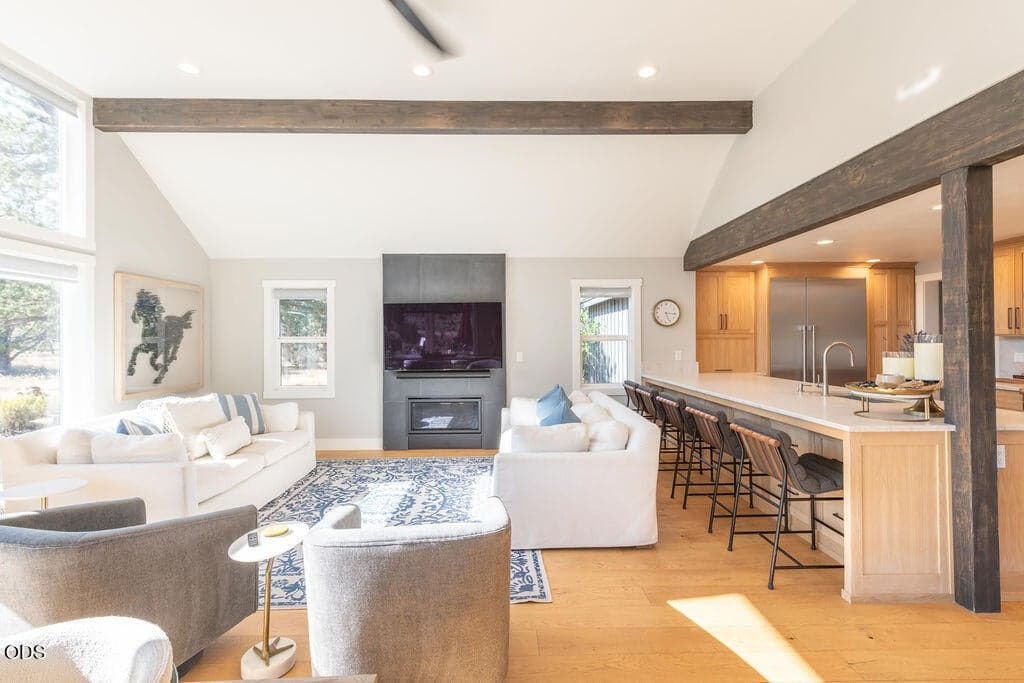 Photo of 18025 Cascade Estates Drive 14 of 56