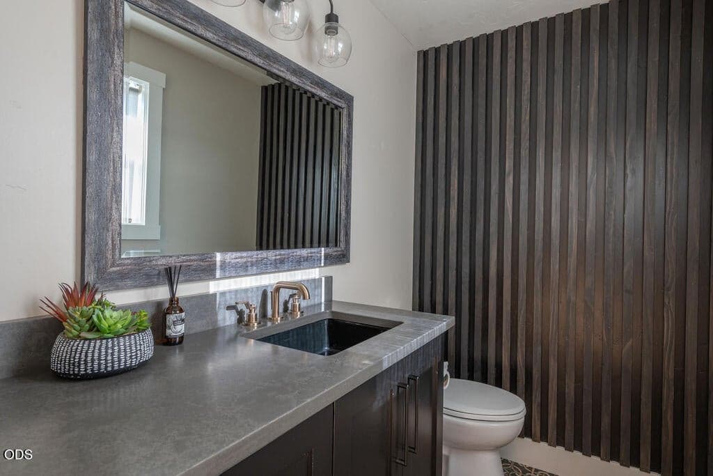 Photo of 18025 Cascade Estates Drive 15 of 56